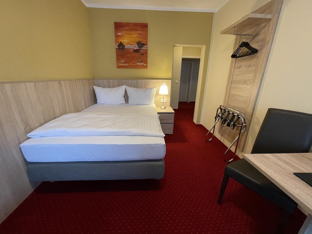 Hotel Palm Premium 13