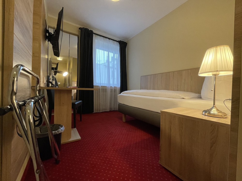 Hotel Palm Premium 17