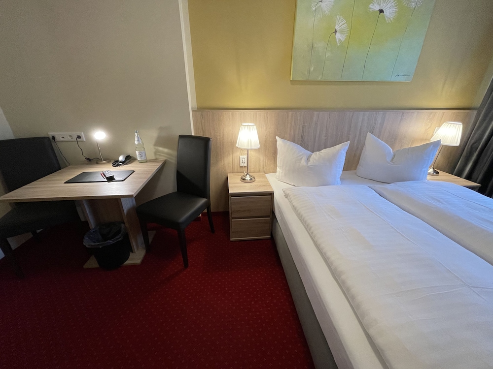 Hotel Palm Premium 23