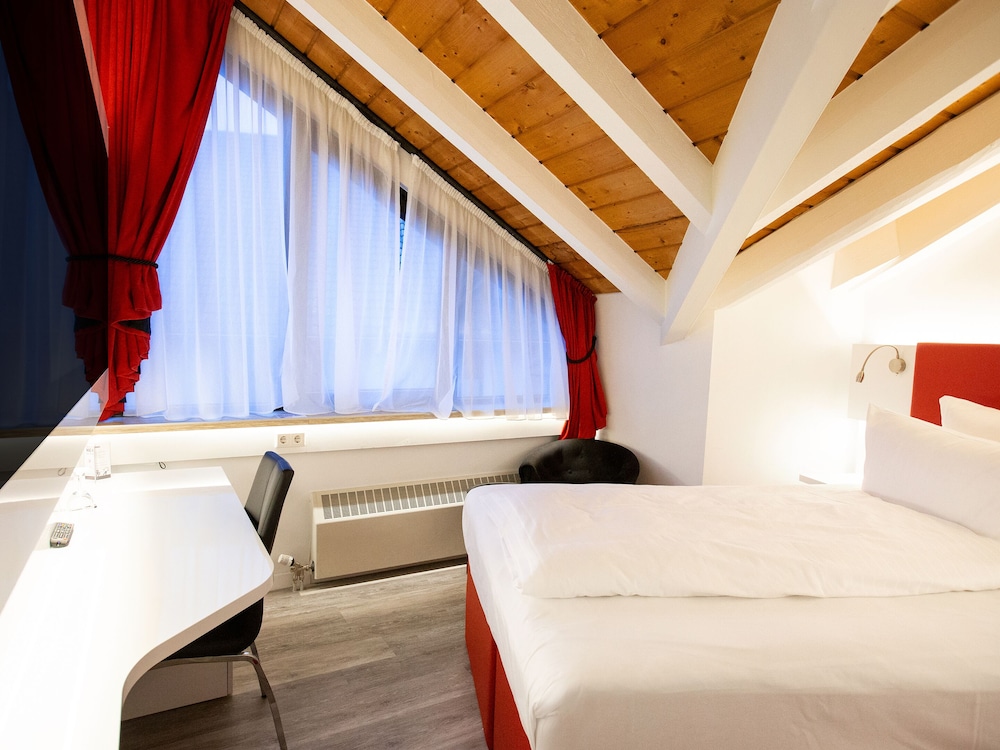 DORMERO Hotel Düsseldorf 12