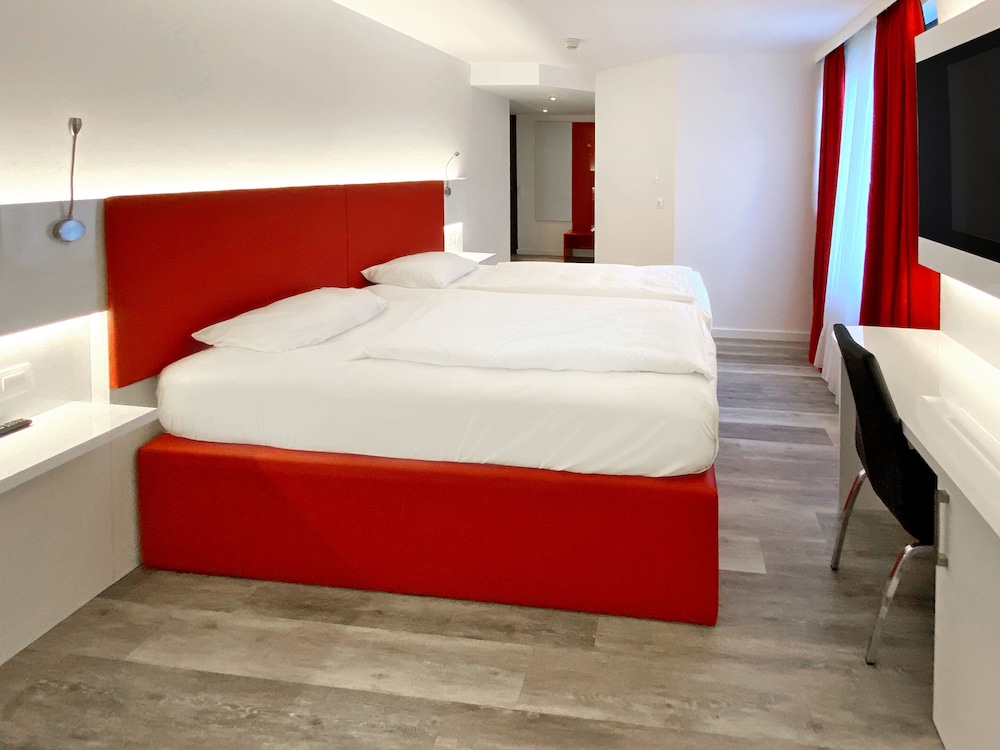 DORMERO Hotel Düsseldorf 3