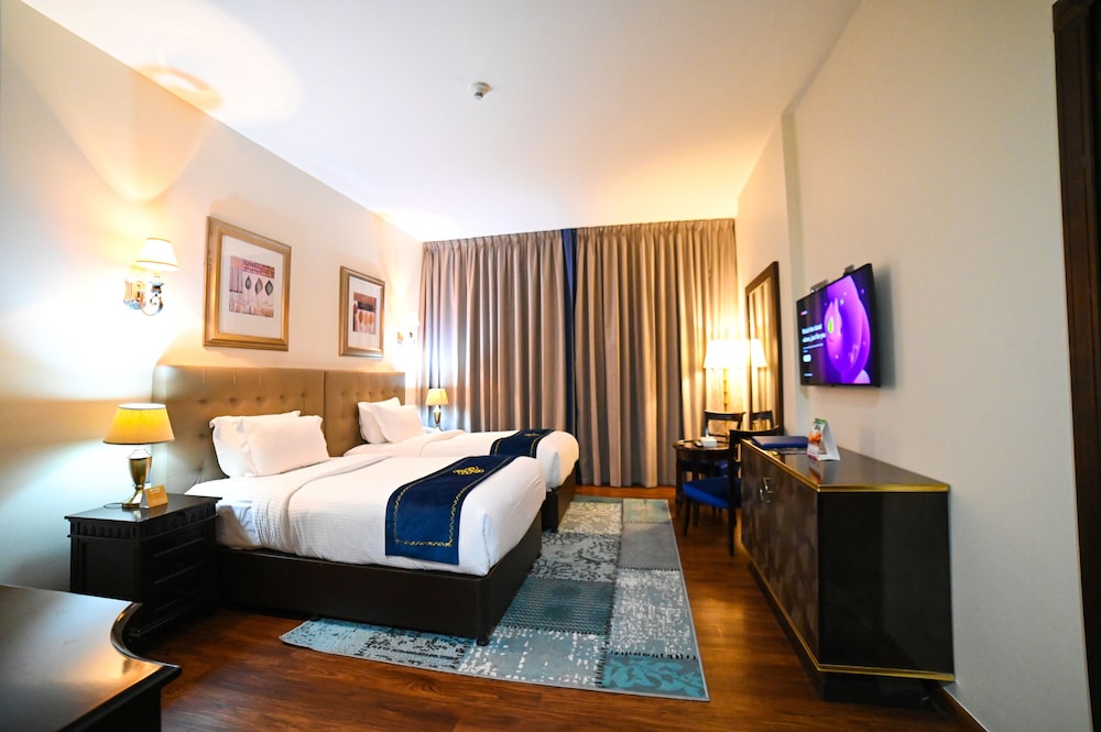 Seven Seas Hotel 8