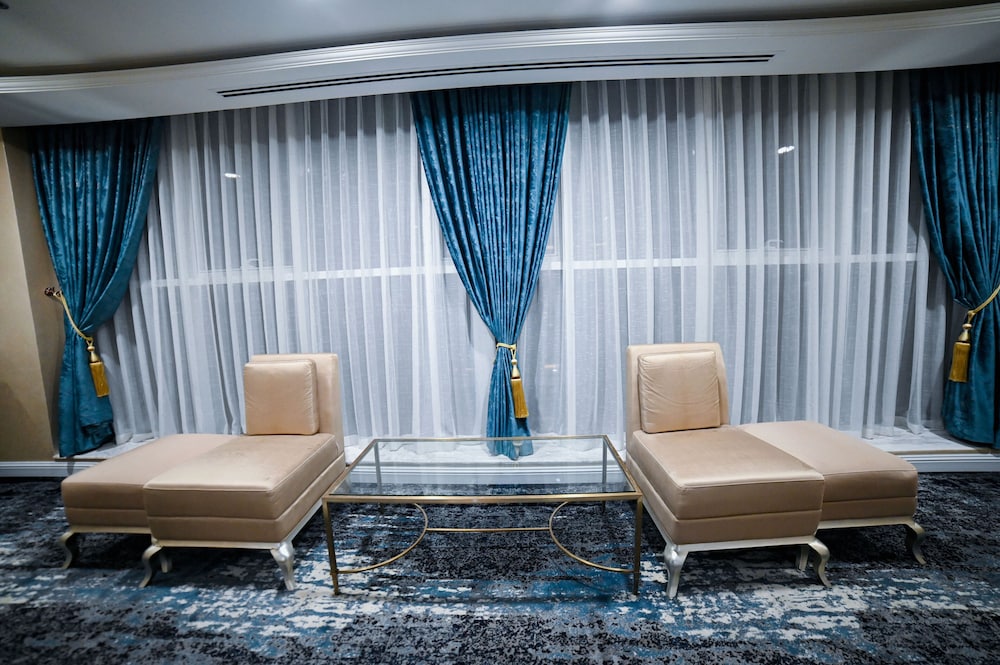 Seven Seas Hotel 3