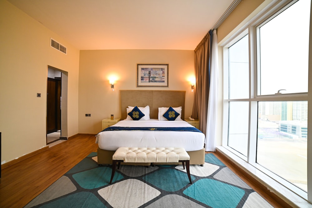 Seven Seas Hotel 10
