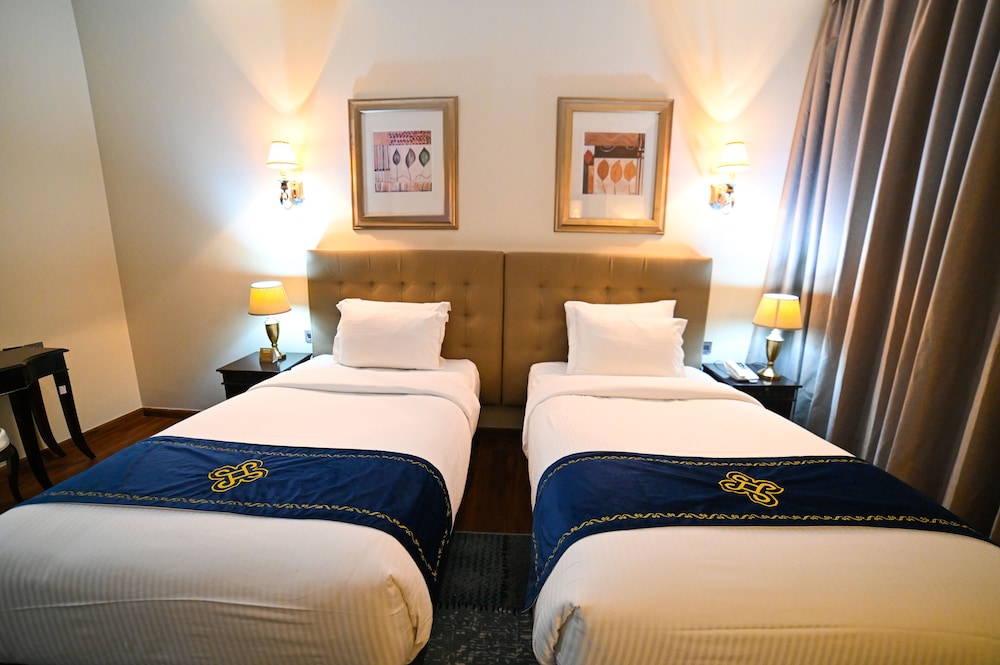 Seven Seas Hotel 15