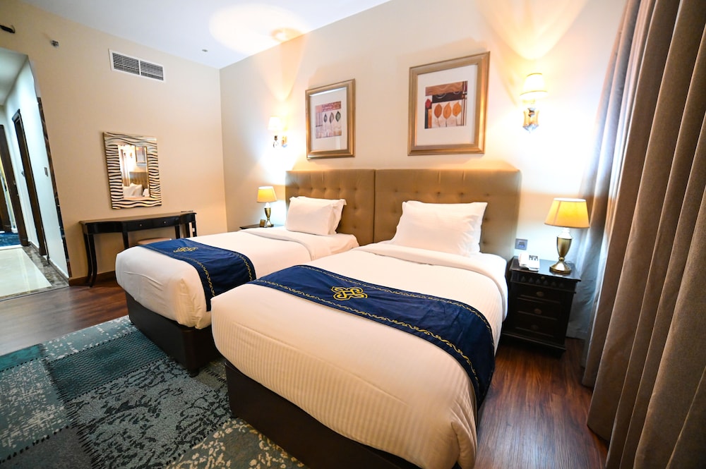Seven Seas Hotel 11