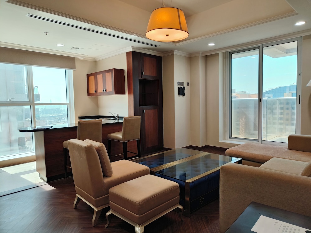 Seven Seas Hotel 17