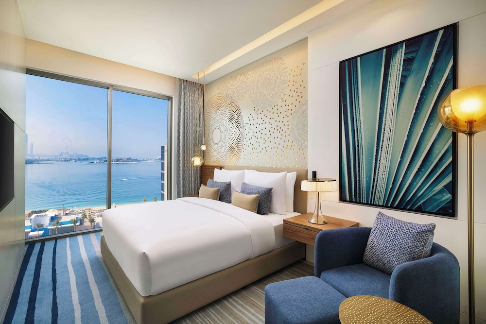 Tumbi Hotel Dubai The Palm Tapestry Collection by Hilton 10