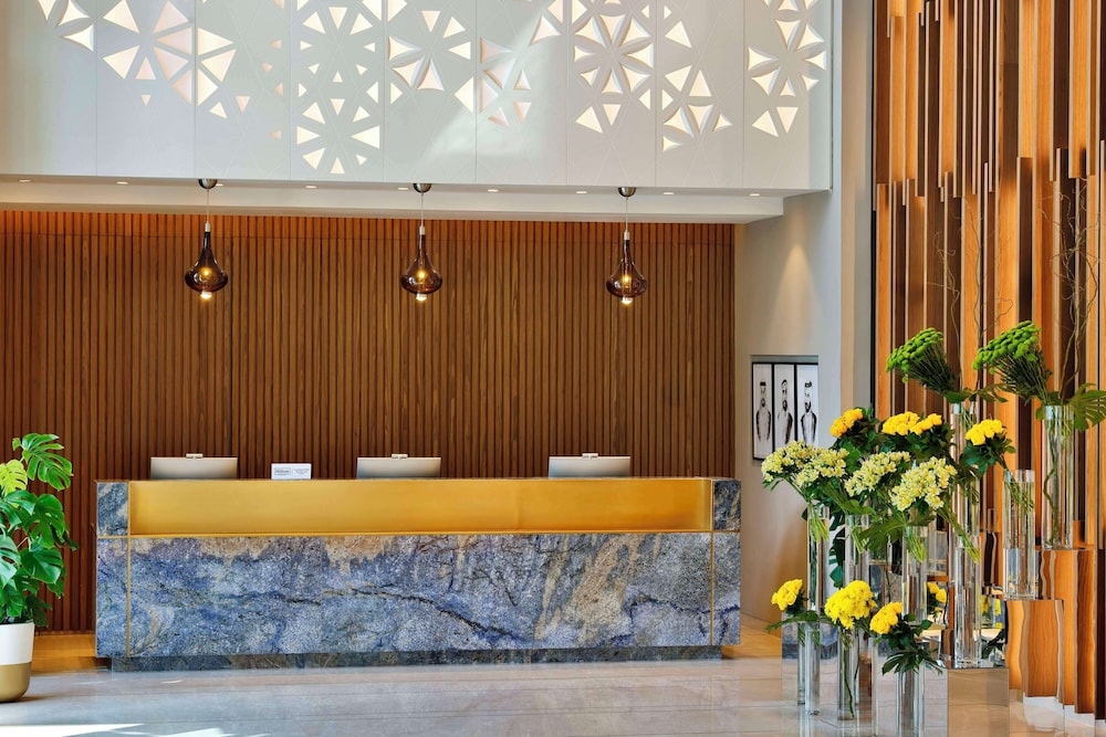 Tumbi Hotel Dubai The Palm Tapestry Collection by Hilton 7