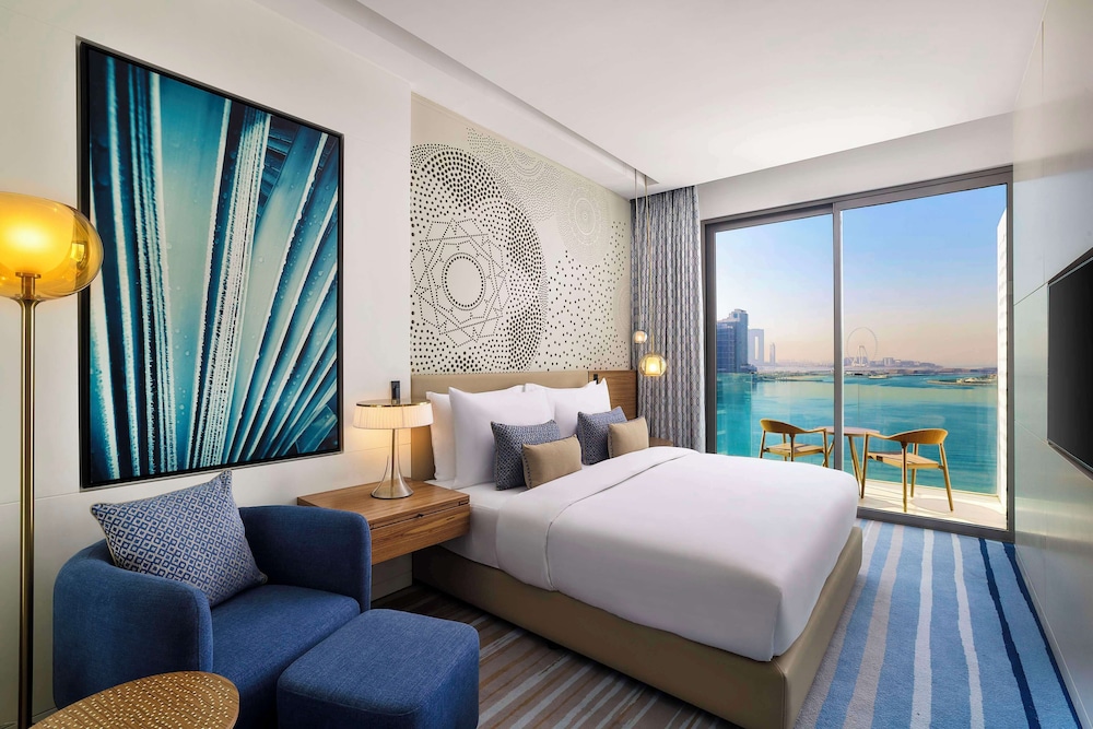 Tumbi Hotel Dubai The Palm Tapestry Collection by Hilton 12
