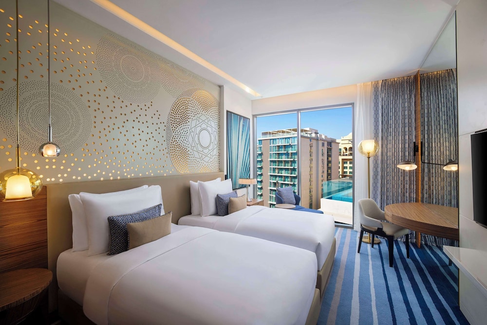 Tumbi Hotel Dubai The Palm Tapestry Collection by Hilton 16
