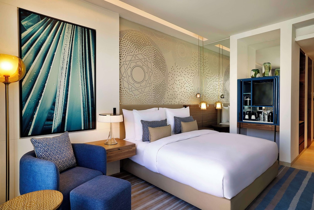 Tumbi Hotel Dubai The Palm Tapestry Collection by Hilton 15