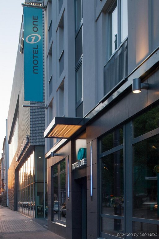 Motel One Frankfurt-East Side 2
