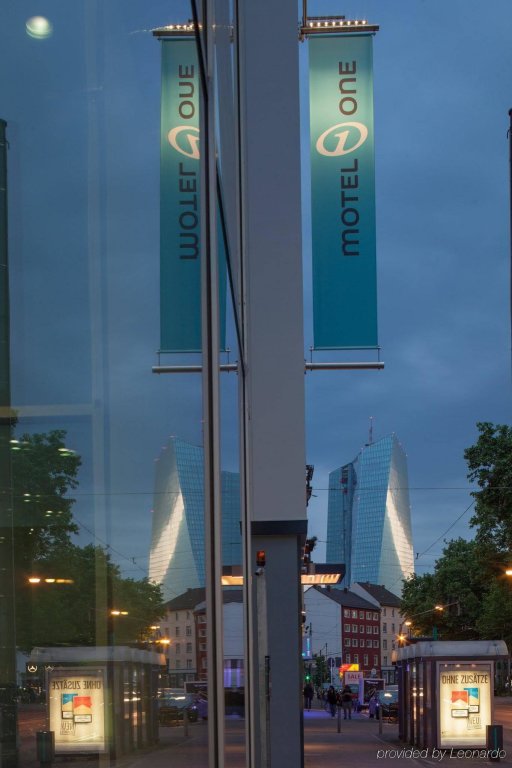 Motel One Frankfurt-East Side 21