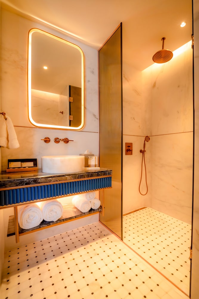 Sura Concept Hotel 18