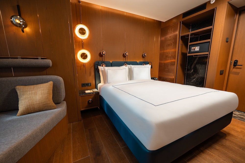 Sura Concept Hotel 7