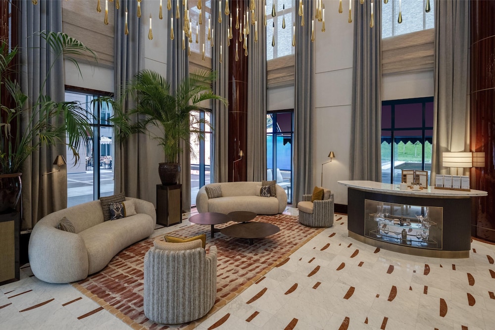 Altunizade Suites Istanbul Curio Collection by Hilton 8