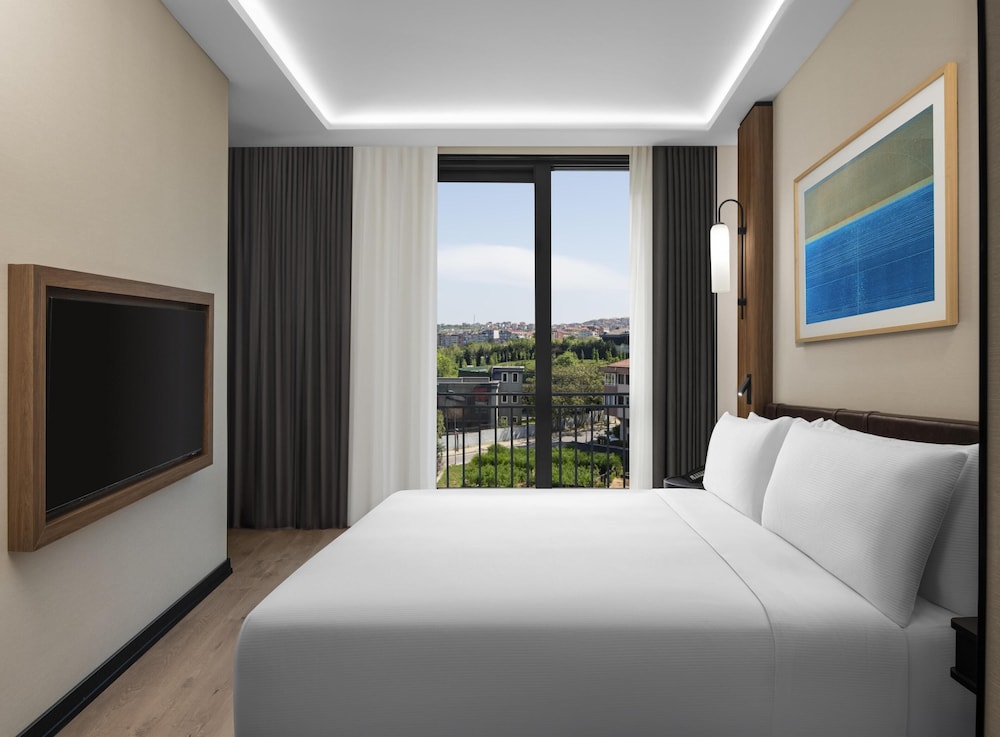Altunizade Suites Istanbul Curio Collection by Hilton 13