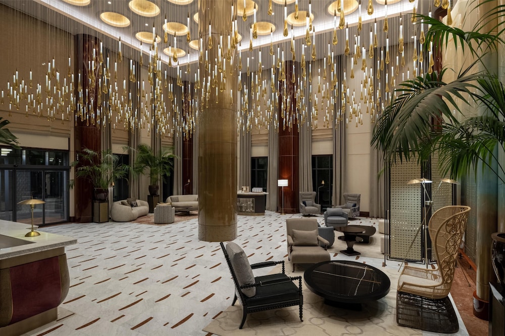 Altunizade Suites Istanbul Curio Collection by Hilton 6