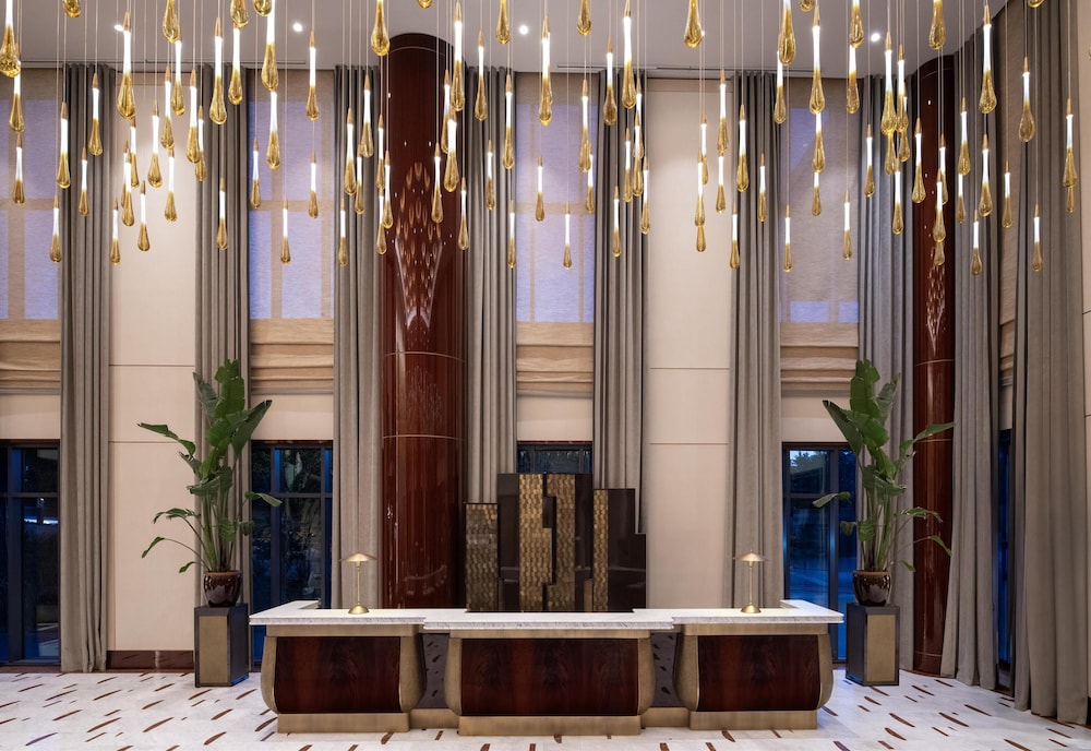 Altunizade Suites Istanbul Curio Collection by Hilton 9