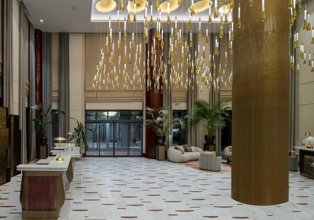 Altunizade Suites Istanbul Curio Collection by Hilton 4