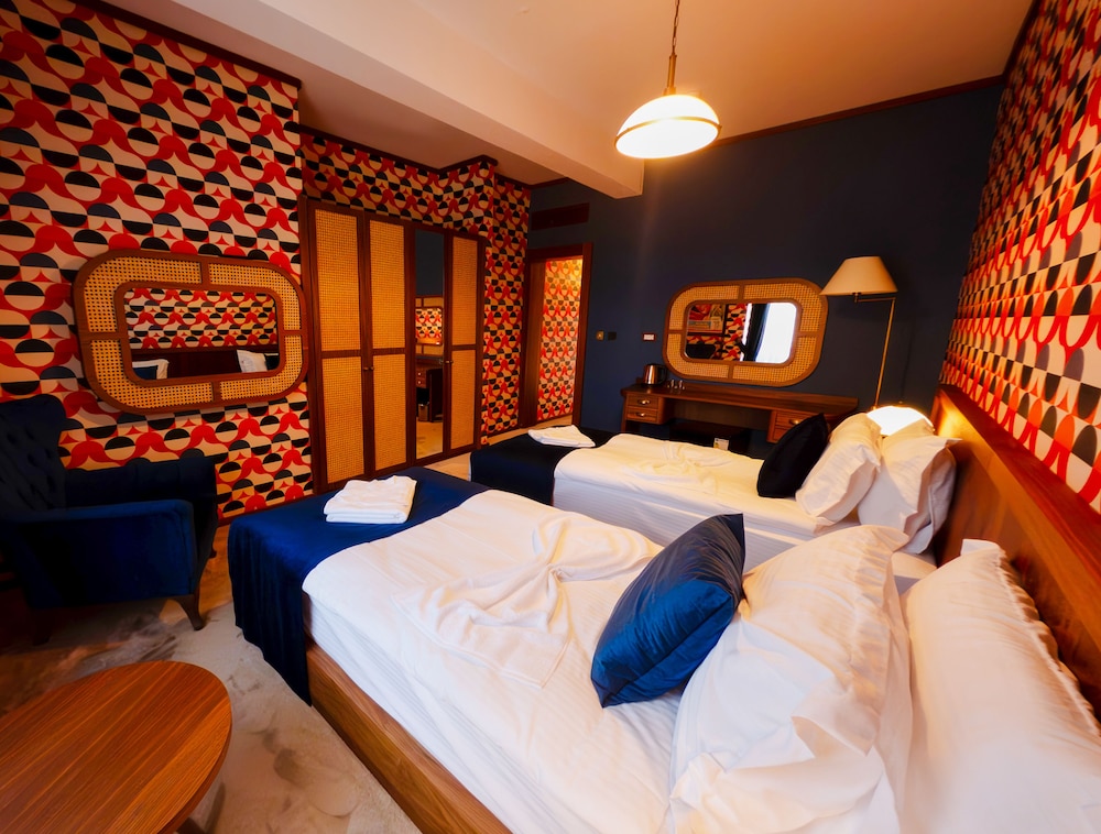 74 Otel 5