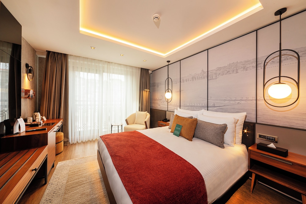 Levni Istanbul Hotel Handwritten Collection 15