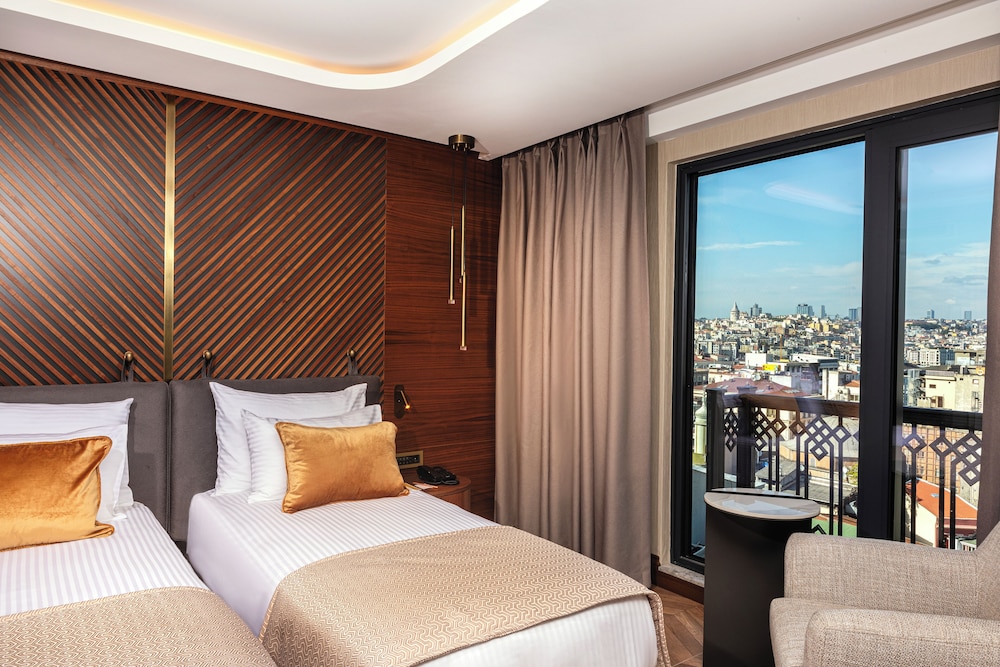 Levni Istanbul Hotel Handwritten Collection 6