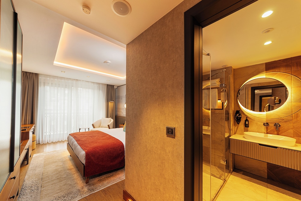 Levni Istanbul Hotel Handwritten Collection 14