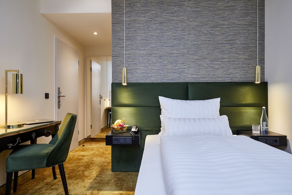 DAS CARLS Hotel 9