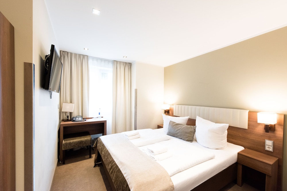 Hotel ARENA am Zoo 7