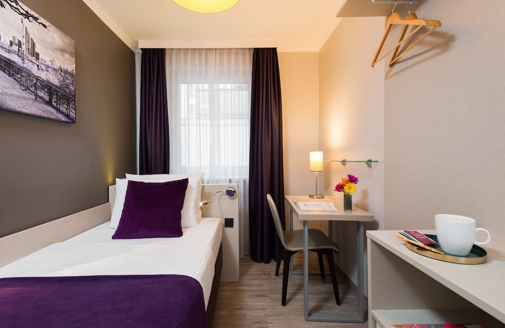 Leonardo Hotel Frankfurt City Center 9