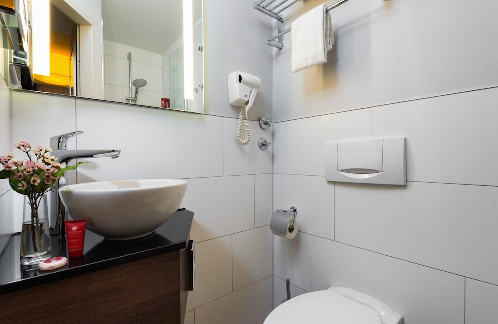 Leonardo Hotel Frankfurt City Center 16