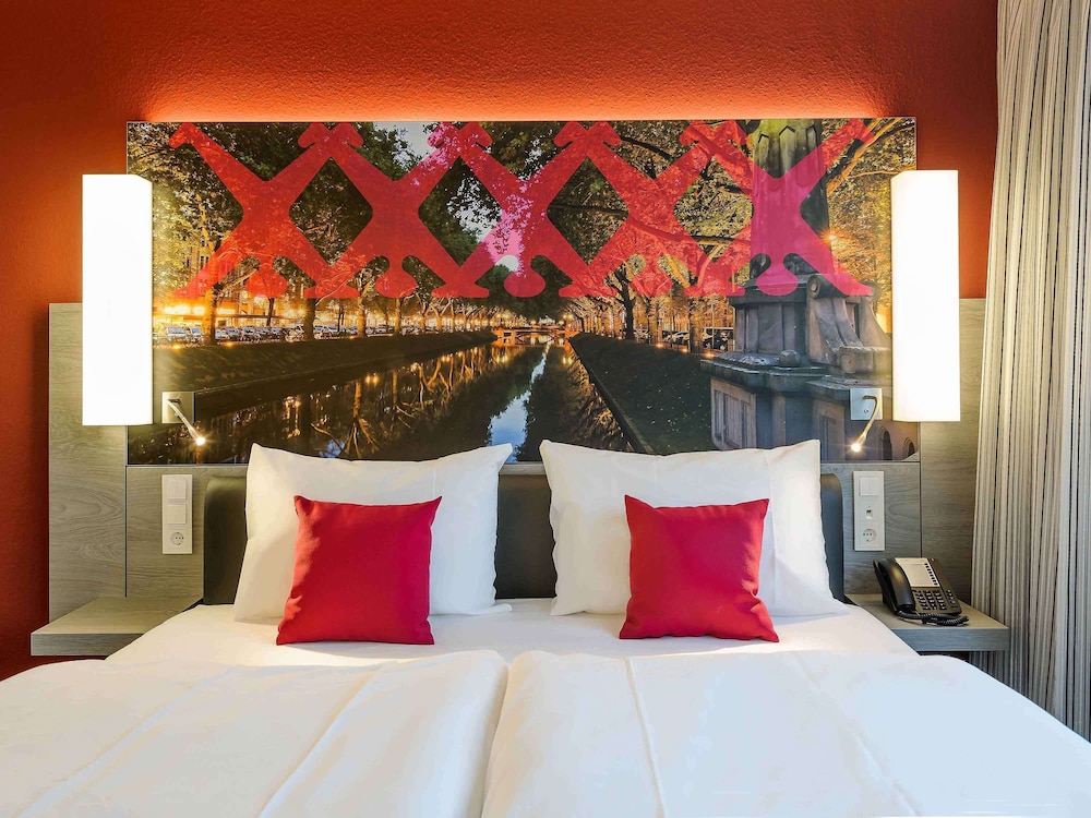 Mercure Hotel Duesseldorf Zentrum 12