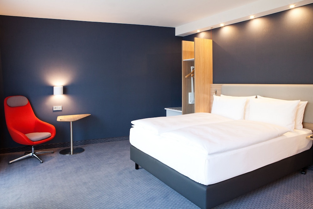 Holiday Inn Express & Suites Monheim am Rhein 9