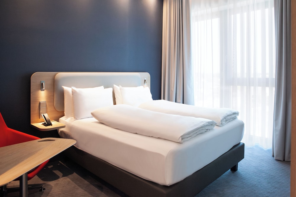 Holiday Inn Express & Suites Monheim am Rhein 17