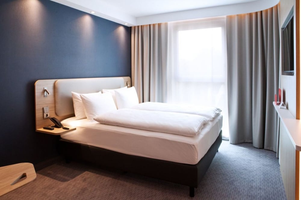 Holiday Inn Express & Suites Monheim am Rhein 8