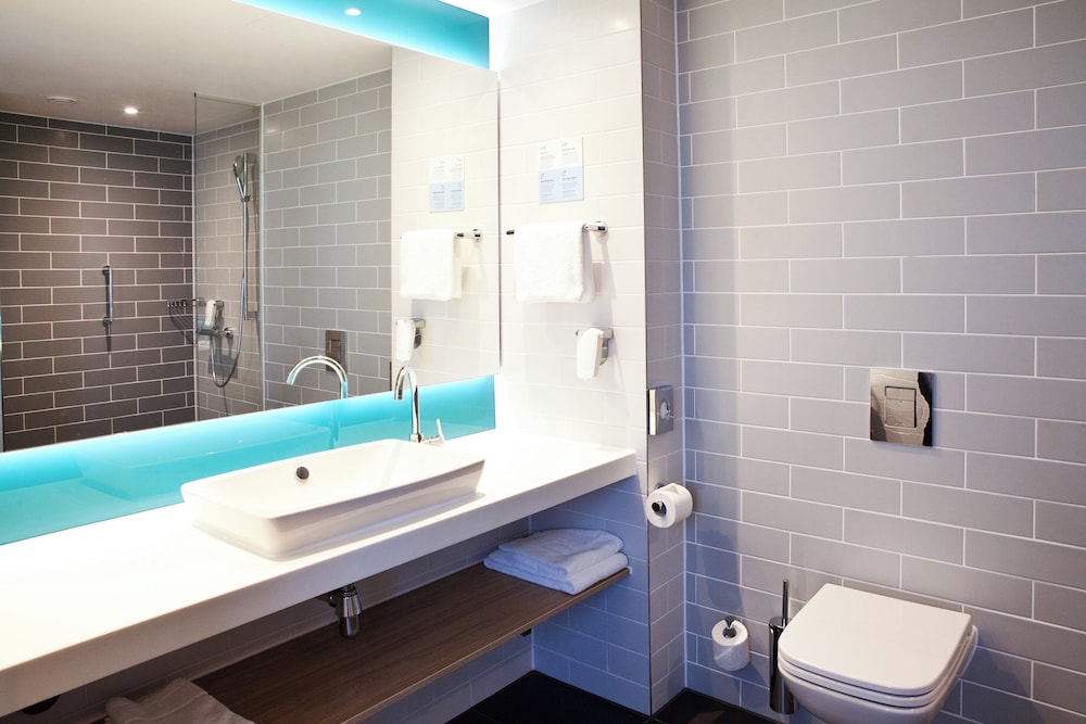 Holiday Inn Express & Suites Monheim am Rhein 10