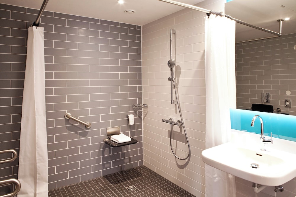 Holiday Inn Express & Suites Monheim am Rhein 13