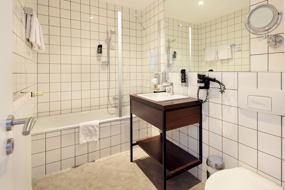 Trip Inn Messe Westend 24