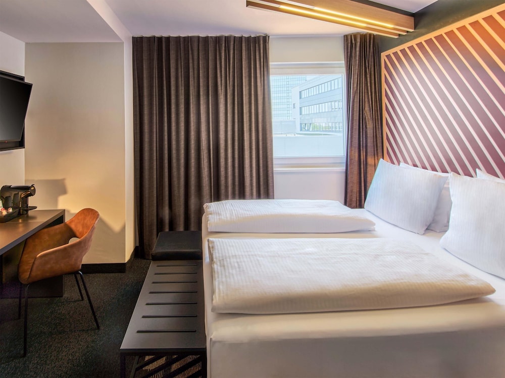 B&B HOTEL Frankfurt-Niederrad 10
