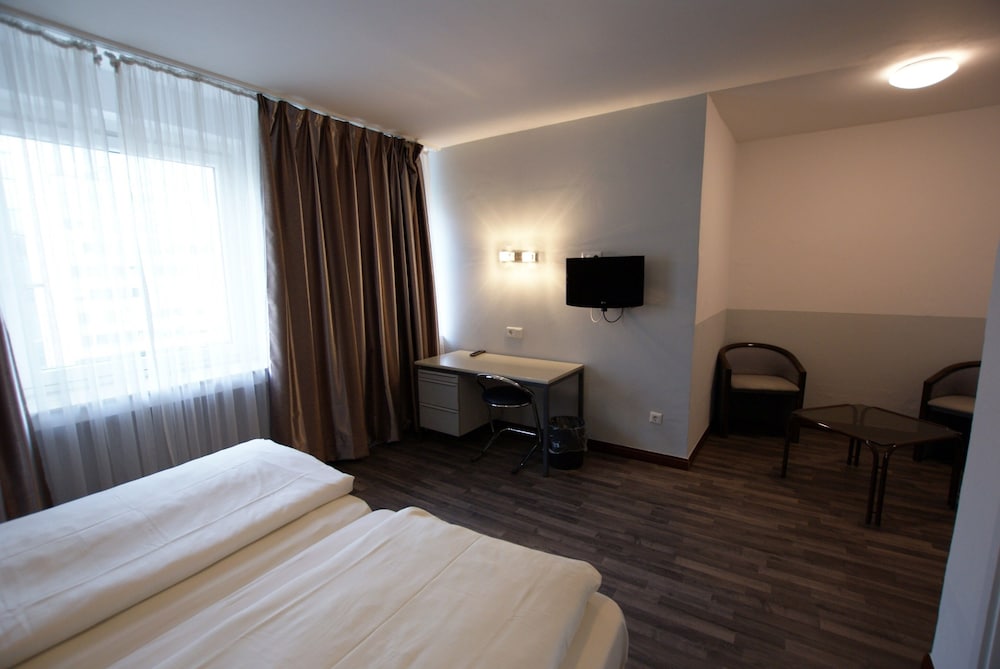 Bahn-Hotel Düsseldorf 15