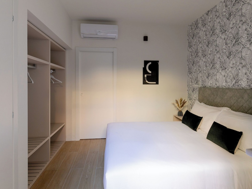Aiello Hotels - CityLife Apartments 6