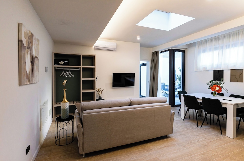 Aiello Hotels - CityLife Apartments 19