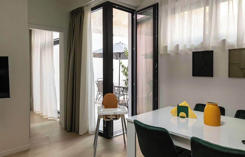 Aiello Hotels - CityLife Apartments 10