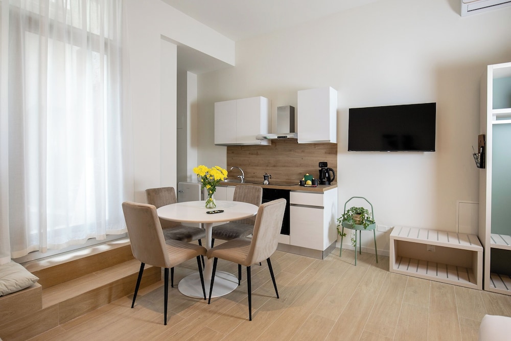 Aiello Hotels - CityLife Apartments 14