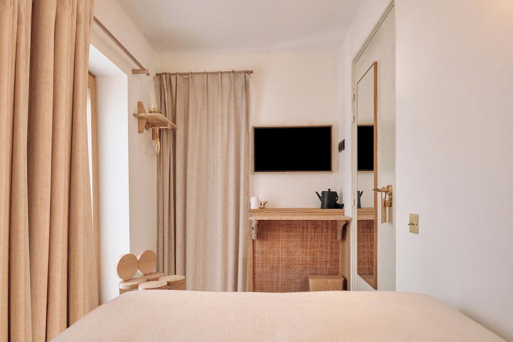 Elysée Montmartre Hôtel 14