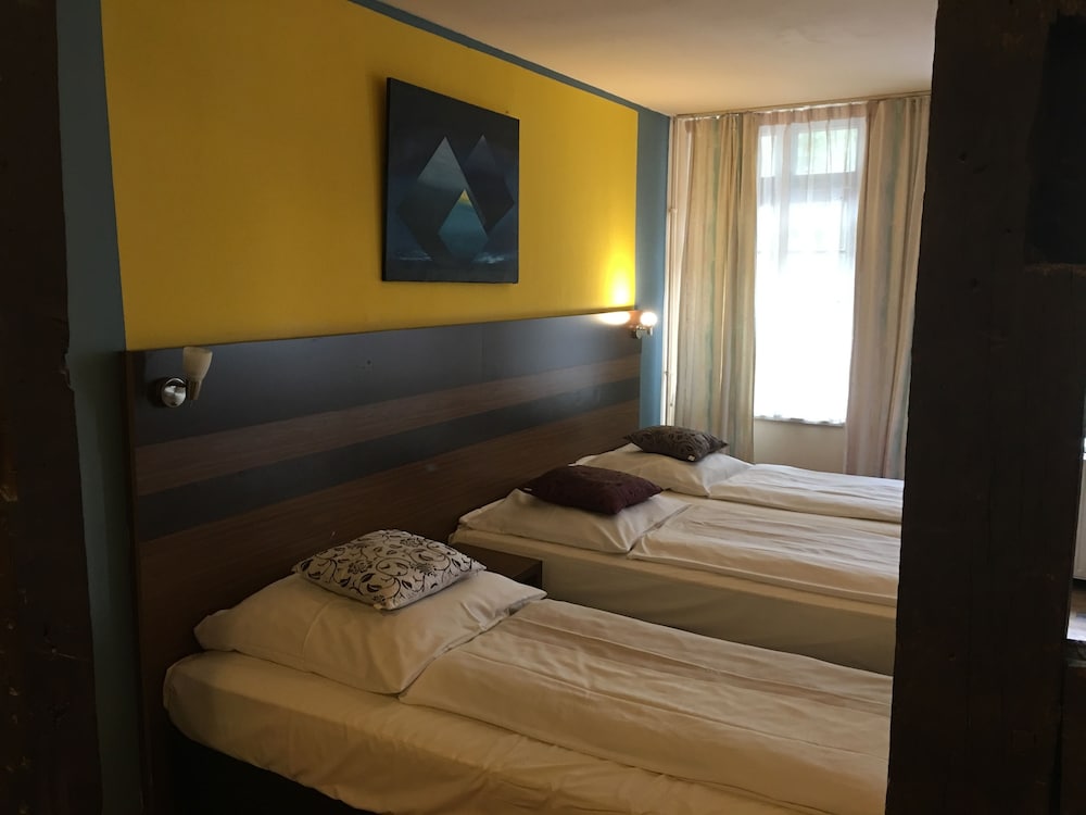 Alt Düsseldorf 13