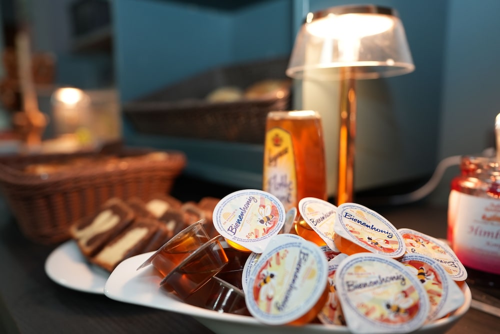 Hotel Attaché An Der Messe by ANS 2