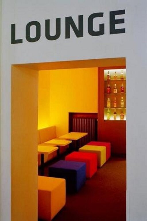 Colour 3